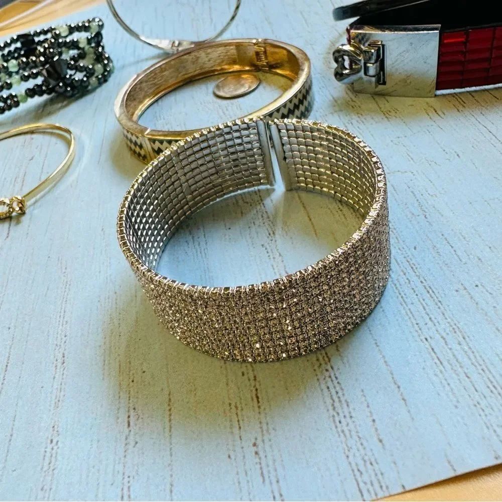 Bracelet Bundle‎  - Picture 5 of 6